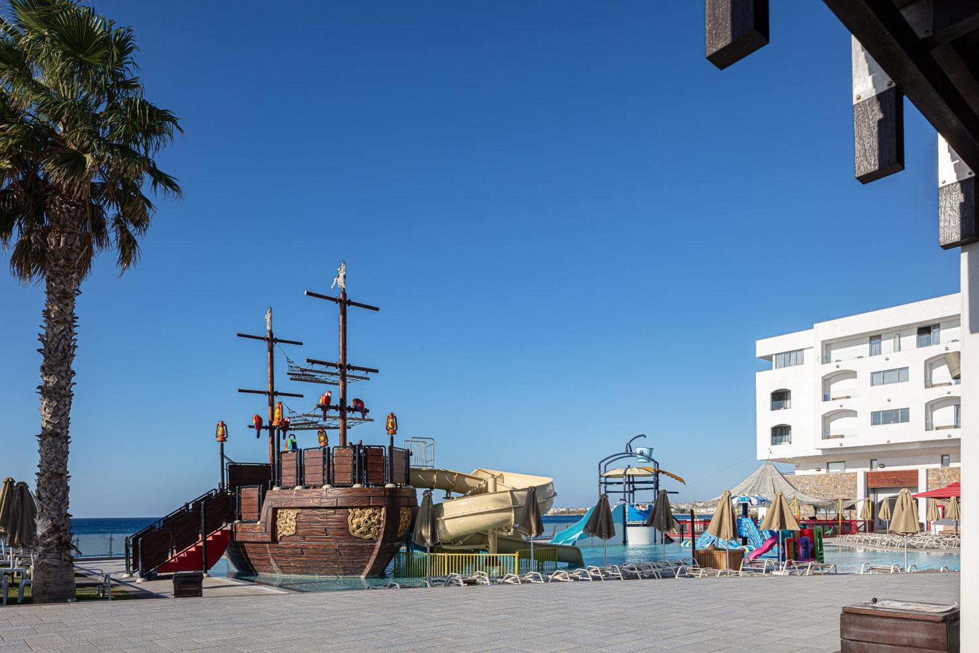Hotel Petra Mare Ierápetra Exterior foto